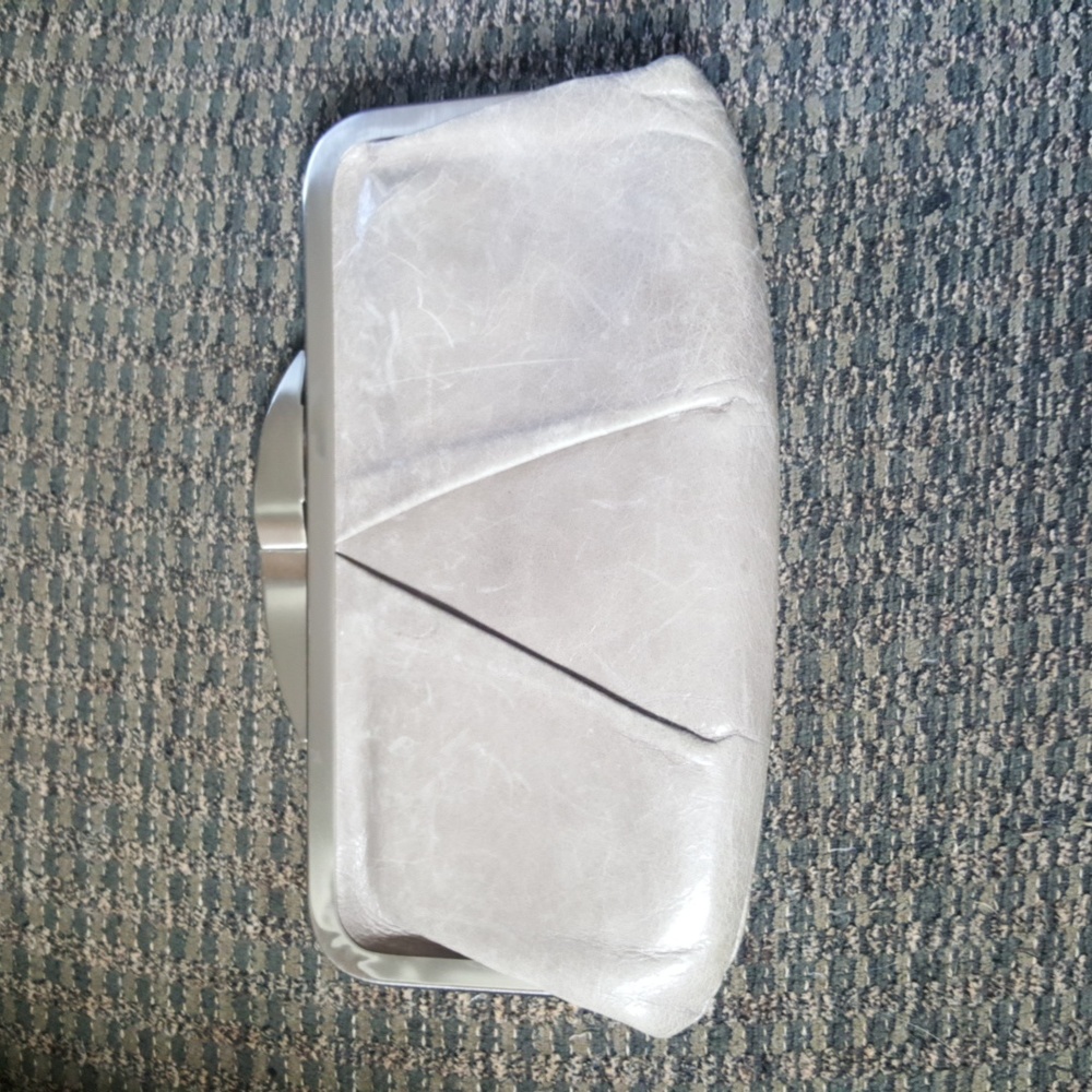 HOBO The Original Gray Leather Wallet - Picture 2 of 6